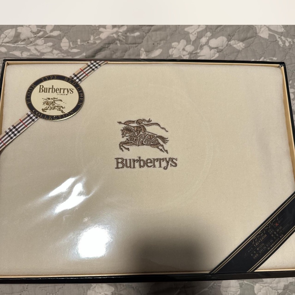 Burberry blanket
